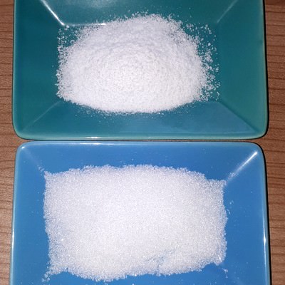 Erythrit sieht aus wie Zucker und ist auch ordentlich süß.